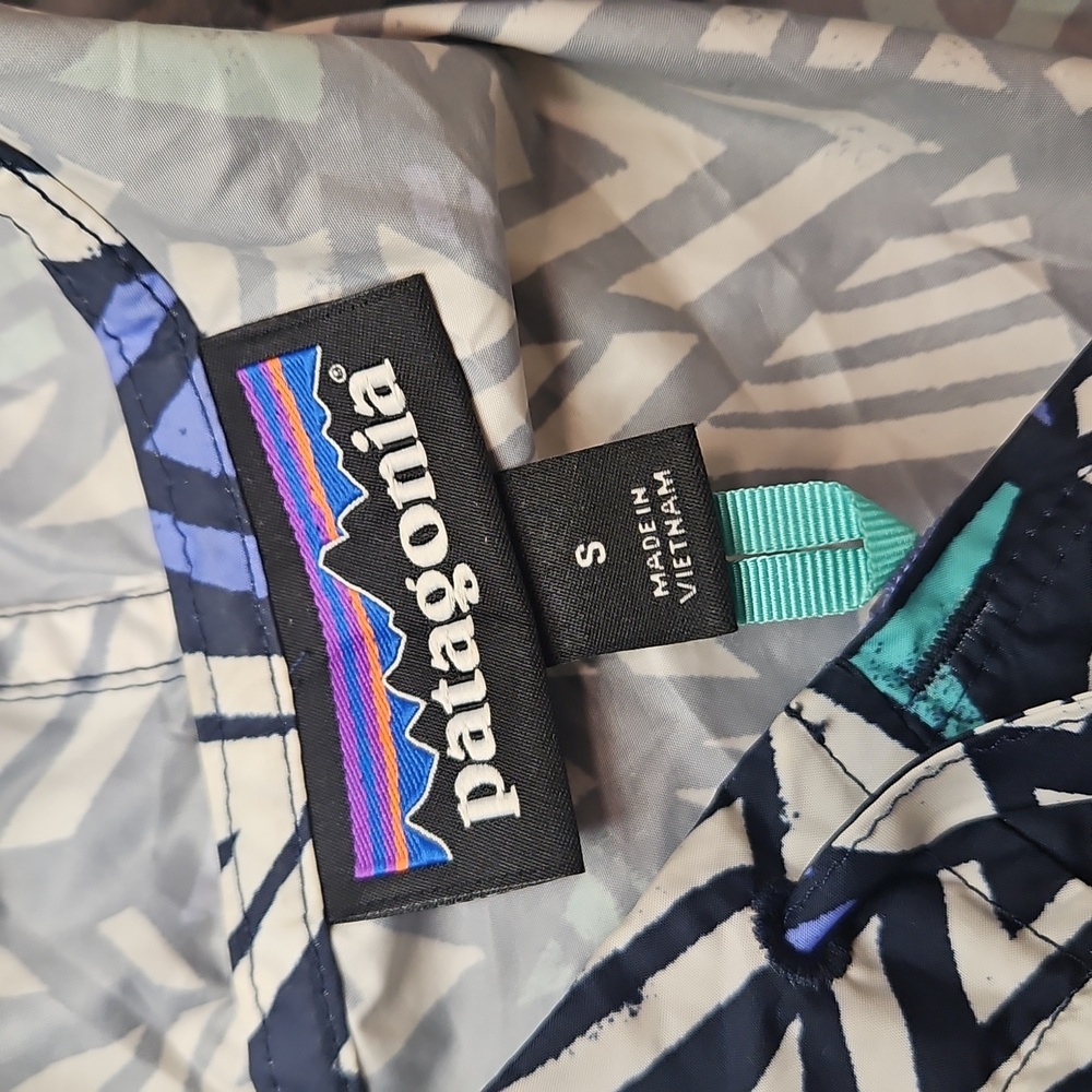 Patagonia Retro Women's Rain Shell Size S - Picture 11 of 11